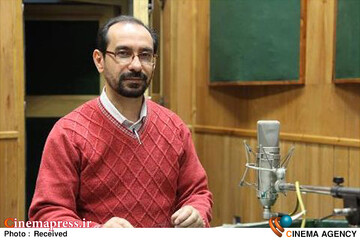 کارهایی که برای «بچه‌ها» تولید می‌شود باید با دقت و حساسیت زیادی «دوبله» شوند/ برخی افراد غیرحرفه‌ای و ناآگاه برای «جذب مخاطب» از دیالوگ‌ها و کلمات سخیف استفاده می‌کنند!
