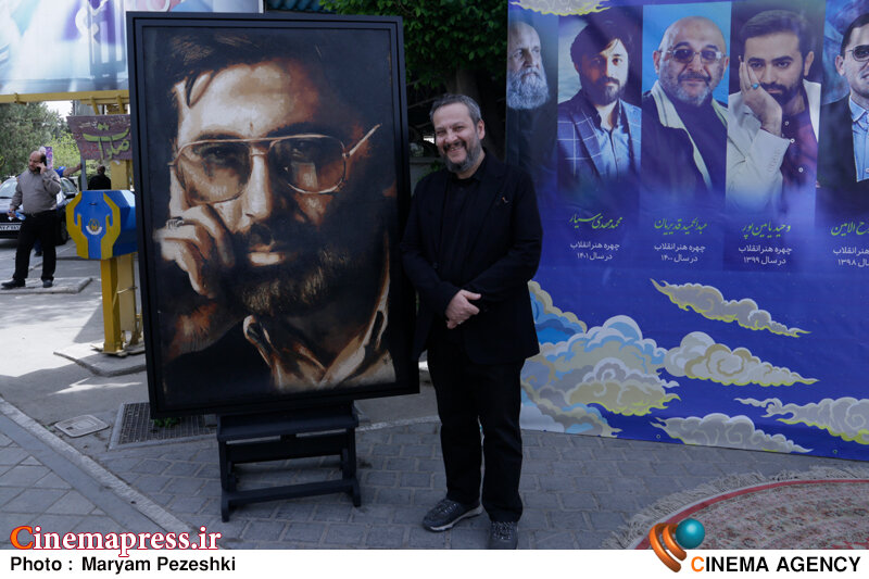 «پول» نظام ارزشی ما را به هم زده است/ امروزه ما آسیب نبود «جریان روشنفکری منتسب به انقلاب اسلامی» را میخوریم! «پول» نظام ارزشی ما را به هم زده است/ امروزه ما آسیب نبود «جریان روشنفکری منتسب به انقلاب اسلامی» را میخوریم!