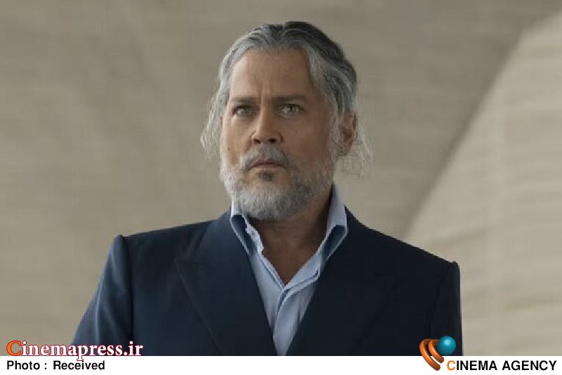 «نوشنده در روز» از گریم «جانی دپ» رونمایی کرد «نوشنده در روز» از گریم «جانی دپ» رونمایی کرد