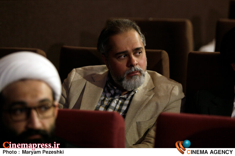 در کنار هم بودن «خانه سینما» و «سازمان سینمایی» نویدبخش این موضوع است که با همراهی و همکاری صنوف مختلف سینما و دستگاههای اجرایی صدمات وارده جبران شود معرفی چهره هنر انقلاب 31 فروردین 1404؛ رائد فریدزاده