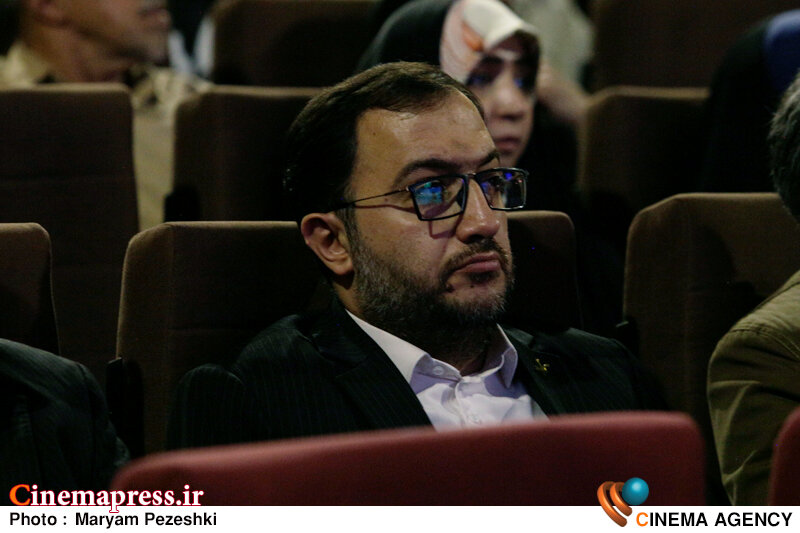 ما امروز در میانه «جنگ ترکیبی» هستیم/ «مأموریت» ما فقط «فرهنگی» نیست بلکه «درآمدزایی» هم داریم/ برای «درآمدزایی» باید «خلاق» بود!! اختتامیه هفته هنر انقلاب و معرفی چهره هنر انقلاب 31 فروردین 1403؛ علامتی