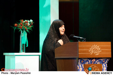 شب خاطره و رونمایی از کتاب با همان تنهایان 4 اردیبهشت 1404