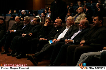 شب خاطره و رونمایی از کتاب با همان تنهایان 4 اردیبهشت 1404