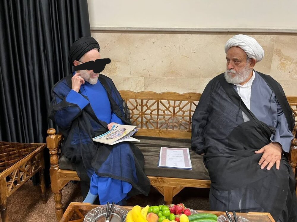 آدم آزادی هستم و از ابتدا جزو هیچ دارو دسته و حزبی نبودم! آدم آزادی هستم و از ابتدا جزو هیچ دارو دسته و حزبی نبودم!