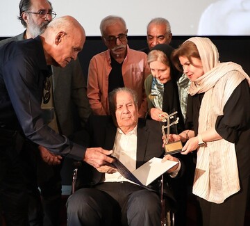 بیژن محتشم