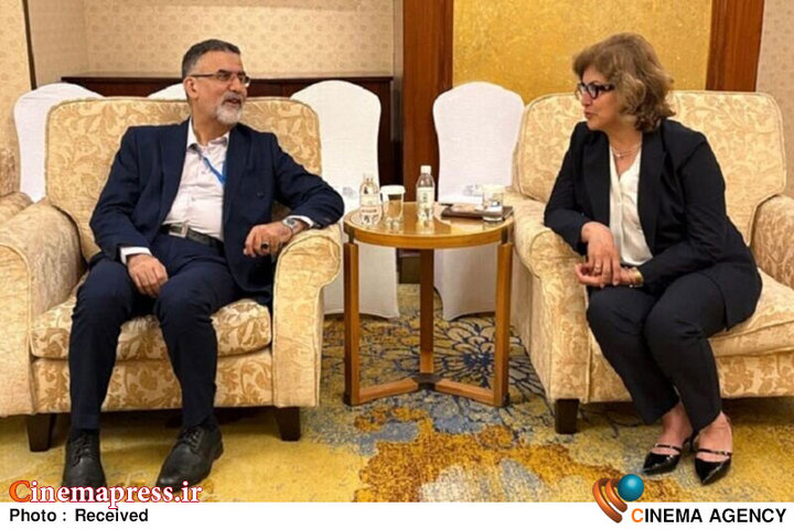 همان‌گونه که «کشورهای ترک‌زبان» در قالب اتحادیه‌های فرهنگی مشترک همکاری‌های دامنه‌داری را رقم زده‌اند شایسته است «ایران» و «تاجیکستان» نیز  ساختاری پایدار برای همگرایی فرهنگی، علمی و تمدنی پدید آورند