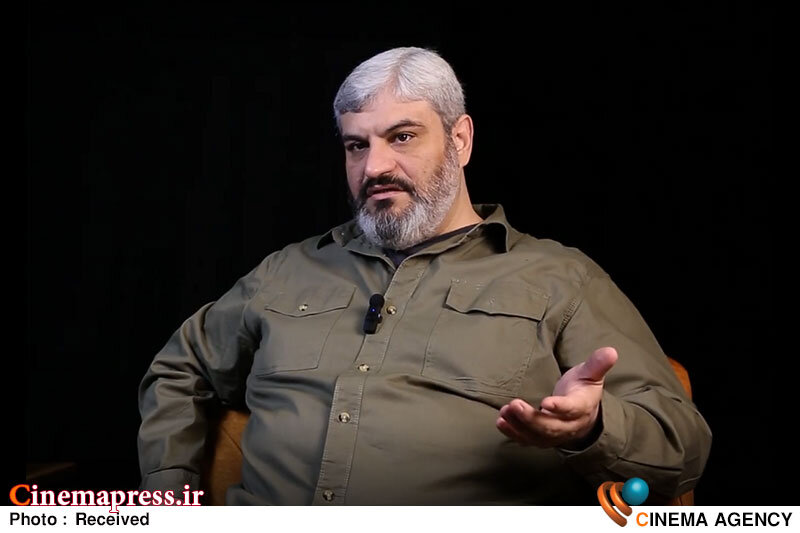 «آرایش رسانهای» ما بسیار ضعیف و شکننده است/ «جبهه رسانهای انقلاب» جامعه را از معنای «جبهه بودن»، معنای «رزمنده بودن» و «مبارز بودن» تهی کرده! «آرایش رسانهای» ما بسیار ضعیف و شکننده است/ «جبهه رسانهای انقلاب» جامعه را از معنای «جبهه بودن»، معنای «رزمنده بودن» و «مبارز بودن» تهی کرده!
