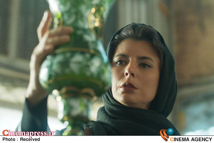 «تسخیر لانهی جاسوسی» یک «اقدام هوشمندانه فرهنگی»/ بیتوجهی سیما و سینما در قبال «انقلاب دوم»!