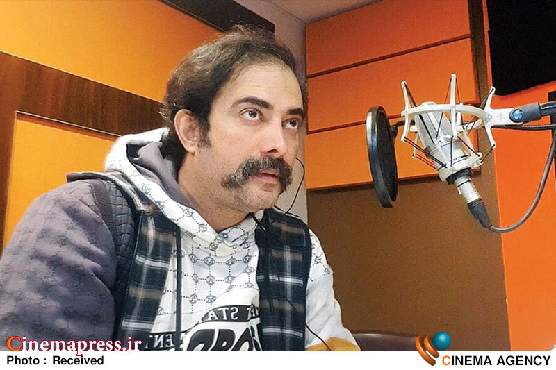 متأسفانه «دوبله» مثل گذشته «تمرکز» و «نظارت» ندارد و کار برای «ارزانتر تمام شدن» در بین گروههای غیررسمی و پراکنده توزیع میشود! متأسفانه «دوبله» مثل گذشته «تمرکز» و «نظارت» ندارد و کار برای «ارزانتر تمام شدن» در بین گروههای غیررسمی و پراکنده توزیع میشود!