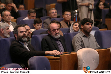 اکران فیلم سینمایی ماهی در قلاب 30 شهریور 1404