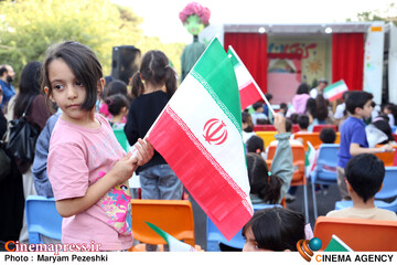 شادپیمایی عروسک های بلند قامت 17 مهر 1404