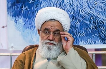 «عالم دینی «باید زاهد، زمان‌شناس و اهل مهارت باشد