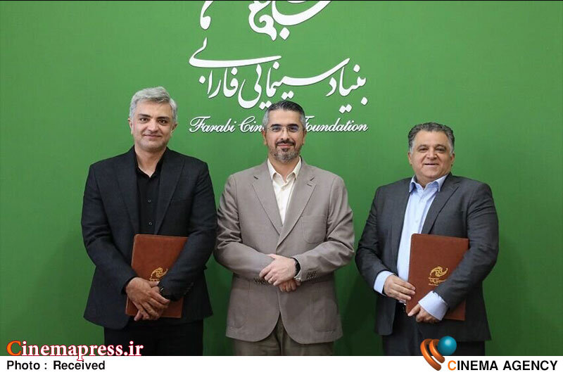 «مصطفی محمودی» به «فیلمنگار» رفت/ «سیدمحمدصادق لواسانی» مدیر روابط عمومی فارابی شد «مصطفی محمودی» به «فیلمنگار» رفت/ «سیدمحمدصادق لواسانی» مدیر روابط عمومی فارابی شد