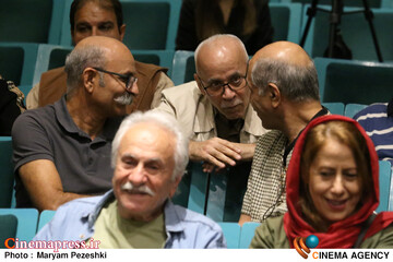 رونمایی 6 کتاب و افتتاح نمایشگاه نقاشی های میهن بهرامی 8 آبان 1404