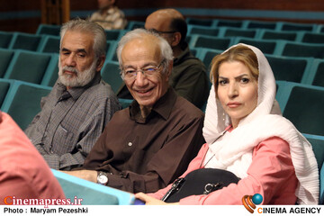 رونمایی 6 کتاب و افتتاح نمایشگاه نقاشی های میهن بهرامی 8 آبان 1404