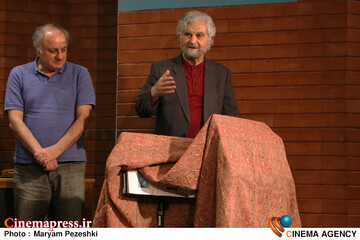 رونمایی 6 کتاب و افتتاح نمایشگاه نقاشی های میهن بهرامی 8 آبان 1404