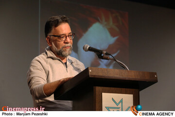 رونمایی 6 کتاب و افتتاح نمایشگاه نقاشی های میهن بهرامی 8 آبان 1404