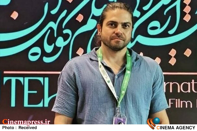 فضای «سینمای کوتاه» به سمت نوعی «فرمالیسم افراطی» رفته/ «محتوا» دیگر اولویت ندارد/ همه دوست دارند «ظاهر» کارشان را «زیبا» و «چشمنواز» نشان دهند فضای «سینمای کوتاه» به سمت نوعی «فرمالیسم افراطی» رفته/ «محتوا» دیگر اولویت ندارد/ همه دوست دارند «ظاهر» کارشان را «زیبا» و «چشمنواز» نشان دهند