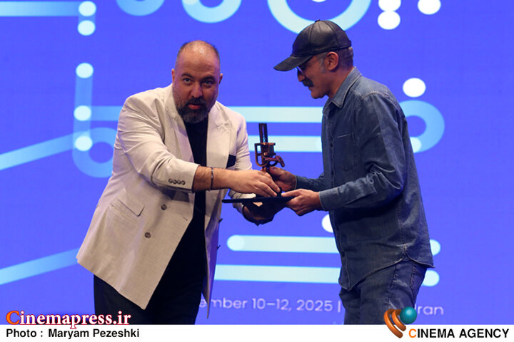 از تبدیل «جشنواره شهر» به مجالی برای «بیزینس علی اوجی» تا طنز «اهدای جایزه ویژه بخش بین‌الملل» به شوهر خانم مدیر!