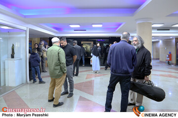 رونمایی از تابلوی وداع آخر 1 آذر 1404