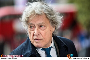 «تام استاپارد» درگذشت