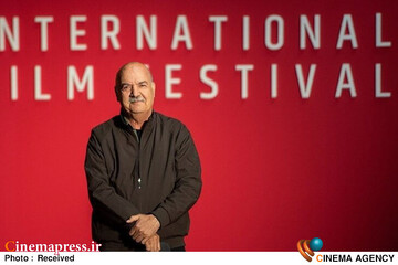 مهم‌ترین فرمول سینما «تضاد» است/ اگر می‌خواهید «قصه» بگویید باید «تضاد» و «کنتراست» ایجاد کنید/ «داستان‌های باشکوه» از فقر شروع می‌شوند و به خوشبختی می‌رسند!