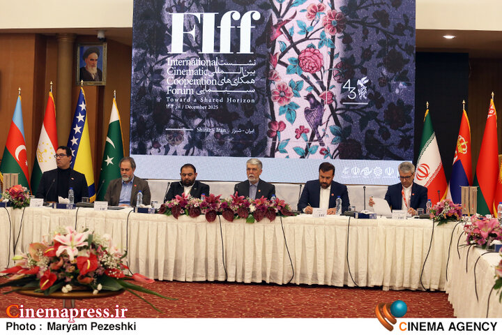 فریدزاده: «سینما» بیش از هر هنر دیگری امکان گفت‌وگو را فراهم می‌کند/ «شنیدن» هنری است که باید آموخت و سینما به ما می‌آموزد چگونه «بشنویم»!