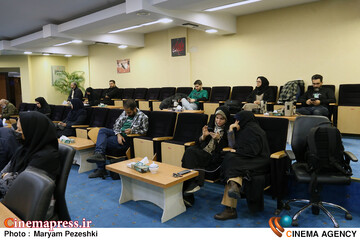 بررسی تحولات شبکه رادیویی قرآن 17 آذر 1404