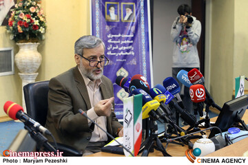 بررسی تحولات شبکه رادیویی قرآن 17 آذر 1404