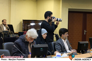 بررسی تحولات شبکه رادیویی قرآن 17 آذر 1404