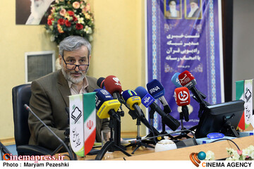 بررسی تحولات شبکه رادیویی قرآن 17 آذر 1404