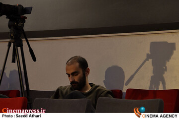 رو نمایی از کتاب های باز اندیشی در سینمای مستند و آفرینس صحنه در سینمای مستند