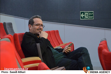 رو نمایی از کتاب های باز اندیشی در سینمای مستند و آفرینس صحنه در سینمای مستند