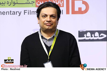 فرزاد آذری‌پور