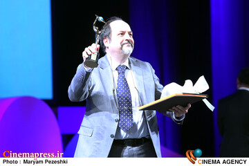 اختتامییه نوزدهمین دوره جشنواره سینما حقیقت 25 آذر 1404