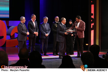 اختتامییه نوزدهمین جشنواره سینما حقیقت 25 آذر 1404