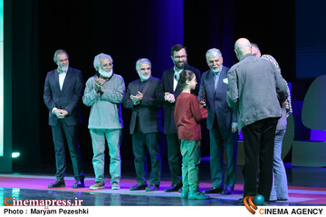 اختتامییه نوزدهمین جشنواره سینما حقیقت 25 آذر 1404