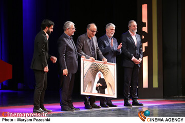 اختتامییه نوزدهمین جشنواره سینما حقیقت 25 آذر 1404