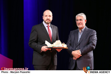 اختتامییه نوزدهمین جشنواره سینما حقیقت 25 آذر 1404