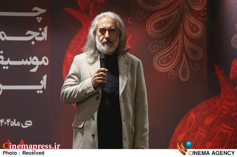 امیدوارم با توجه به مذاکرات و تذکرات با سالنداران و تهیهکنندگان موسیقی کشور «افزایش قیمت بلیتهای کنسرت» در حد یک نرخ متعارف باشد! امیدوارم با توجه به مذاکرات و تذکرات با سالنداران و تهیهکنندگان موسیقی کشور «افزایش قیمت بلیتهای کنسرت» در حد یک نرخ متعارف باشد!