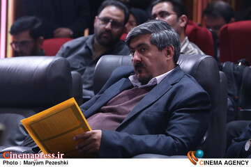 نشست خبری جایزه هشتمین دوره پژوهش سال سینمای ایران 1 دی 1404