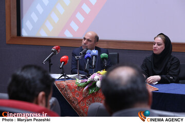 نشست خبری جایزه هشتمین دوره پژوهش سال سینمای ایران 1 دی 1404