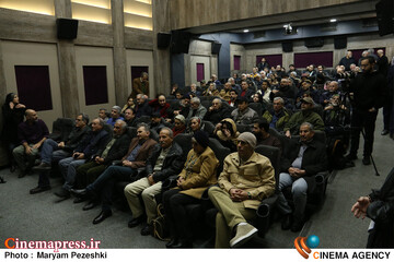 شب برنامه ریزان و دستیاران کارگردان 8 دی 1404