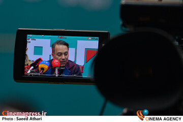 نشست خبری دست اندرکاران برنامه تلویزیونی برمودا