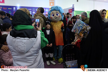 نمایشگاه اسباب بازی 27 دی 1404