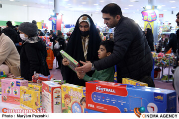نمایشگاه اسباب بازی 27 دی 1404