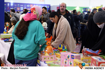 نمایشگاه اسباب بازی 27 دی 1404