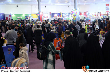 نمایشگاه اسباب بازی 27 دی 1404