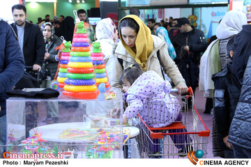 نمایشگاه اسباب بازی 27 دی 1404