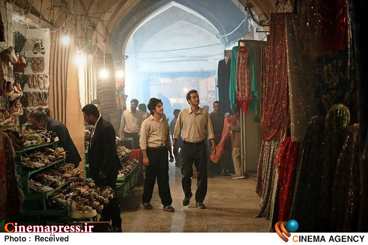 یک «نمایش رادیویی» کم هزینه امنیتی که چهرهای ناقص از اشراف و احاطه «سیستم امنیتی کشور» برای مخاطبان خود ایجاد مینماید